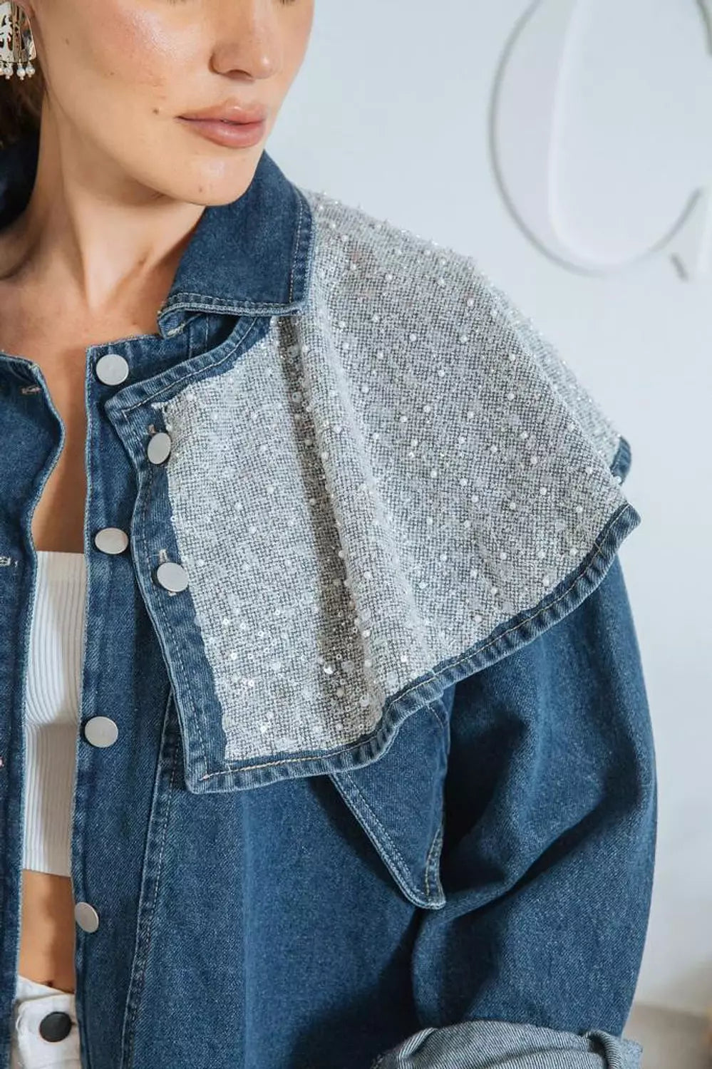 Embroidered fan jacket