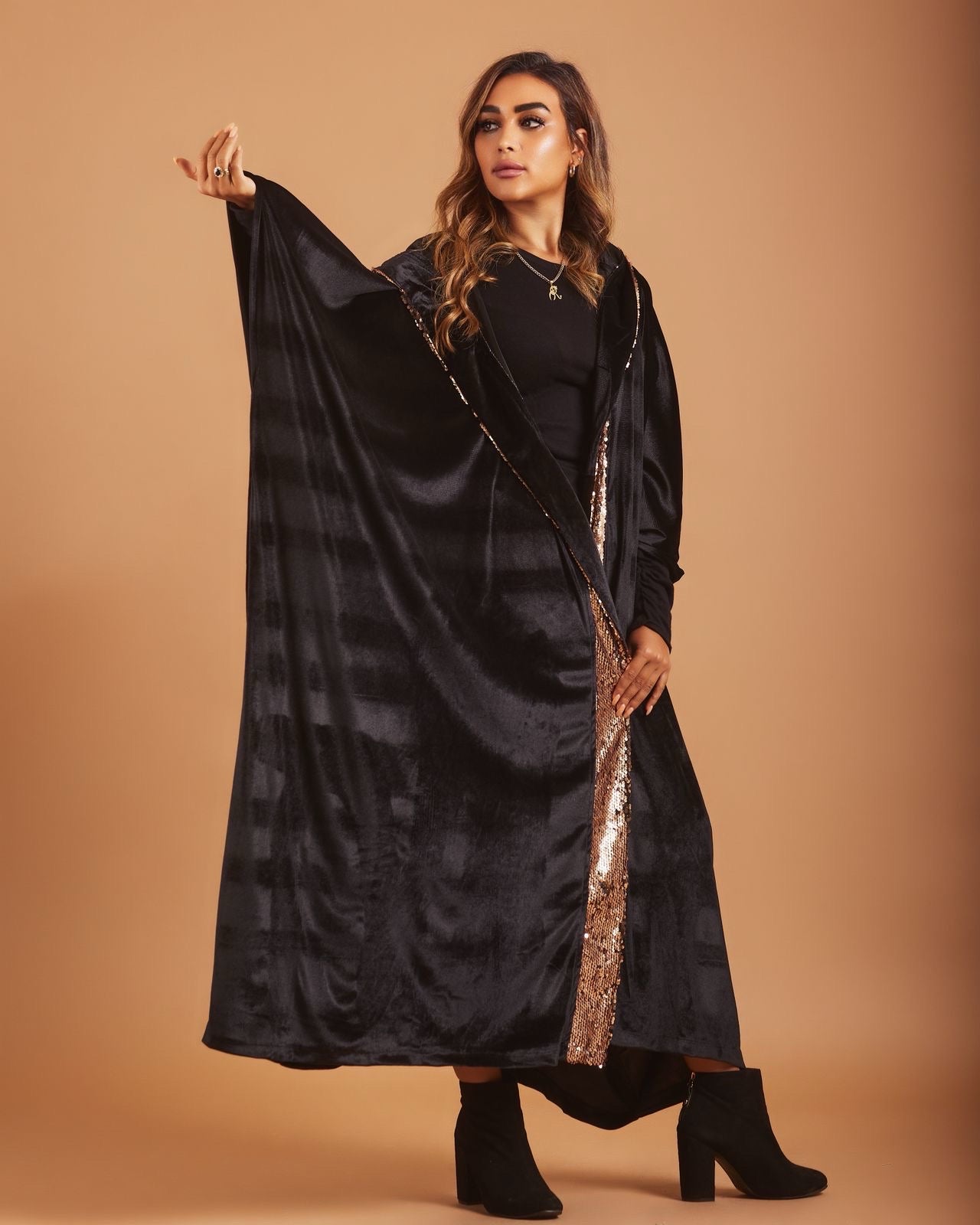 Hooded kaftan
