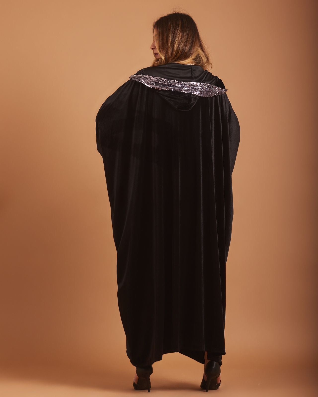 Hooded kaftan