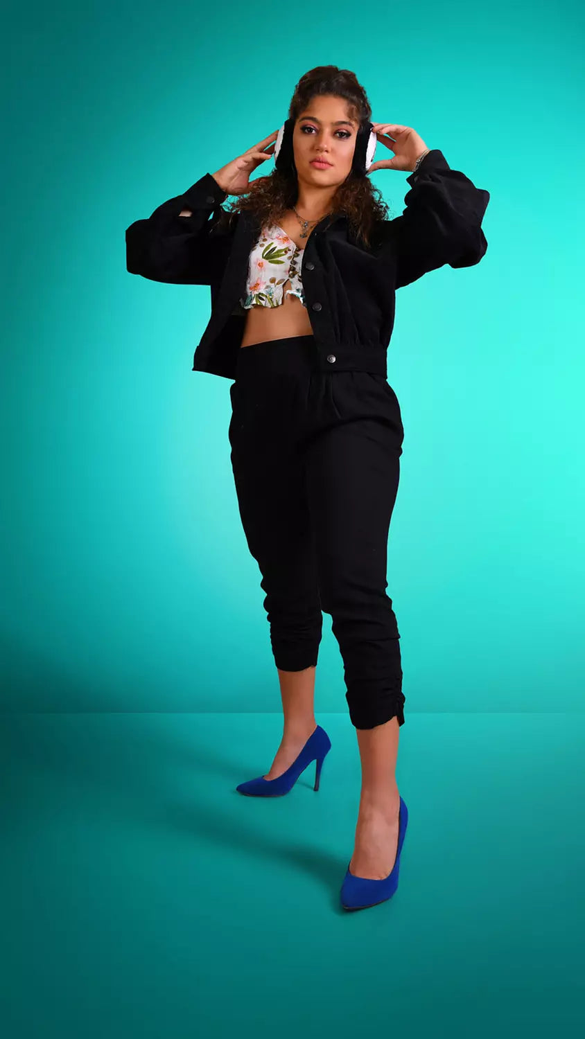 Cropped velvet jacket